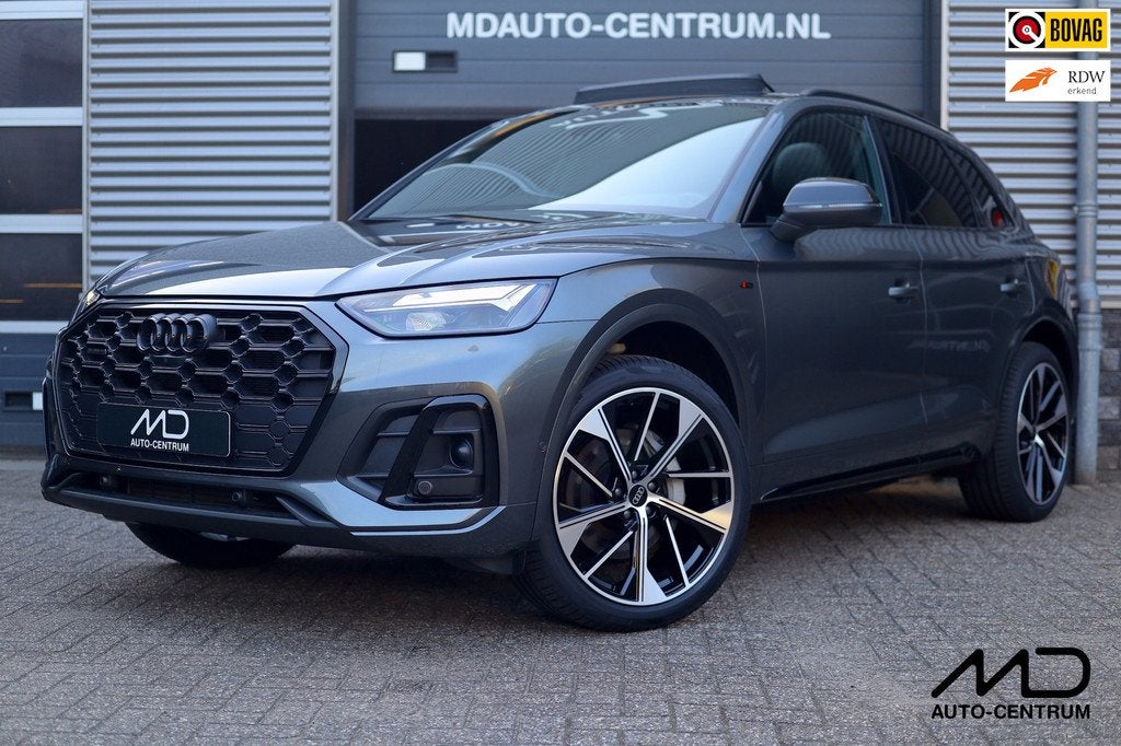 Audi Q5 50 TFSI e 3x S-Line| Pano| 360 camera| 21 inch, Auto's, Automaat, Zwart, 4 cilinders, Leder en Stof
