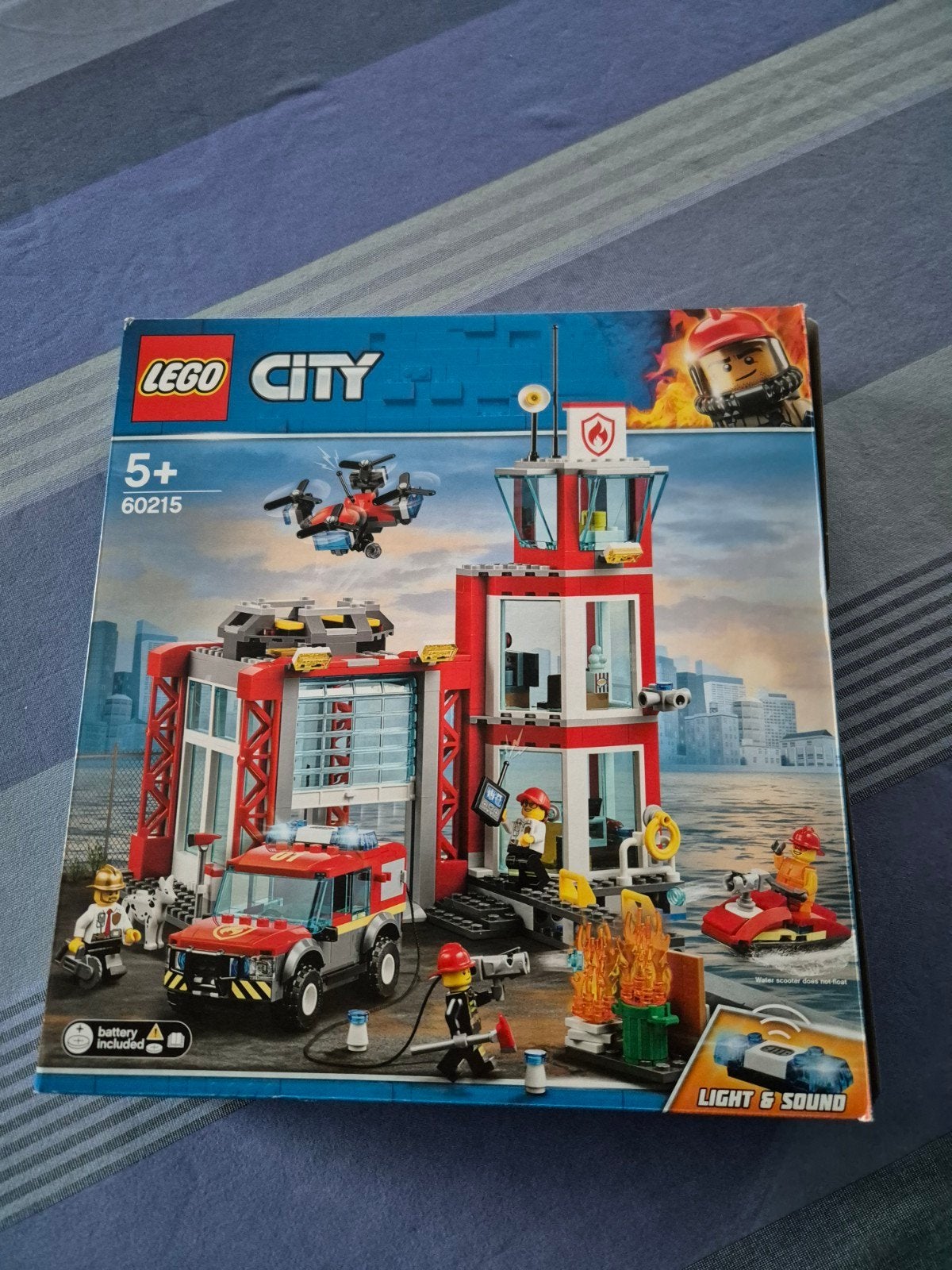 Lego CITY Brandweerkazerne 60215, Ophalen of Verzenden, Zo goed als nieuw