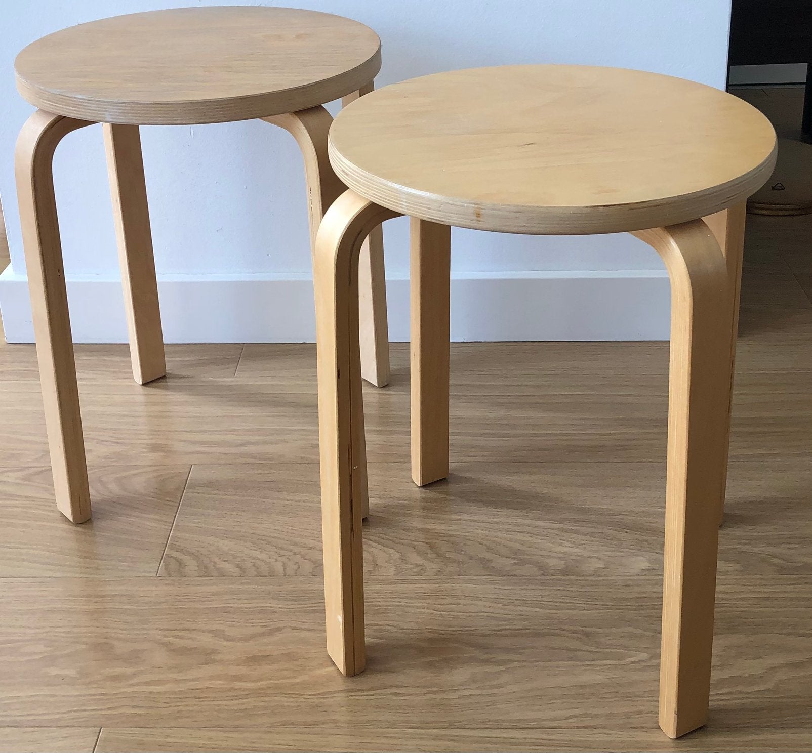 2 X Vintage Ikea Frosta kruk | jaren 90 | NWST, Huis en Inrichting, Krukjes, Ophalen of Verzenden, Zo goed als nieuw, Hout