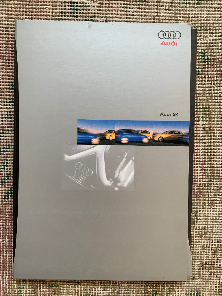 Brochures Audi S4 B5 Avant/Sedan 1997 in luxe kartonnen map!, Nieuw, Ophalen of Verzenden, Audi, Audi