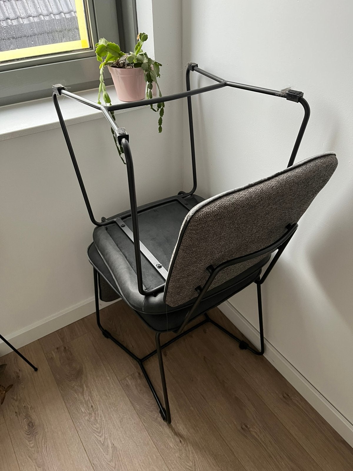 2 eetkamerstoelen, Huis en Inrichting, Stoelen, Ophalen of Verzenden, Gebruikt