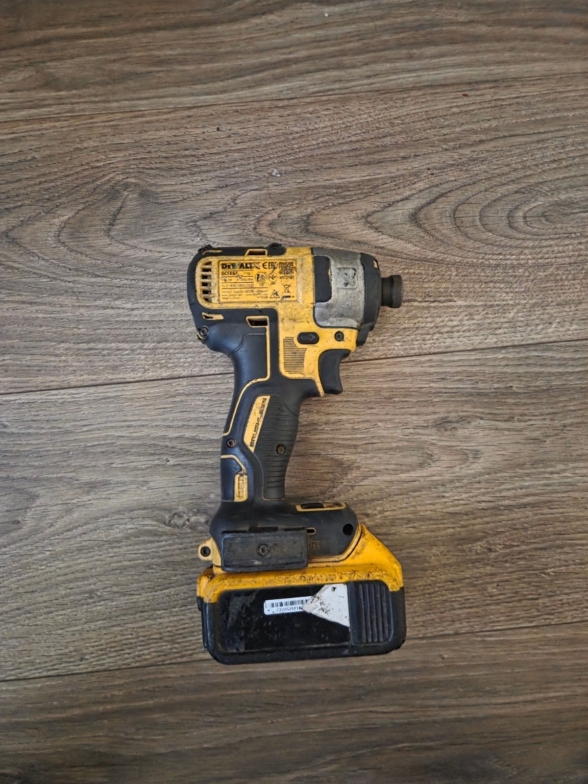 DeWalt Boor- en Schroefmachine met lader, Doe-het-zelf en Verbouw, Gereedschap | Boormachines, Ophalen, Gebruikt, Minder dan 400 watt