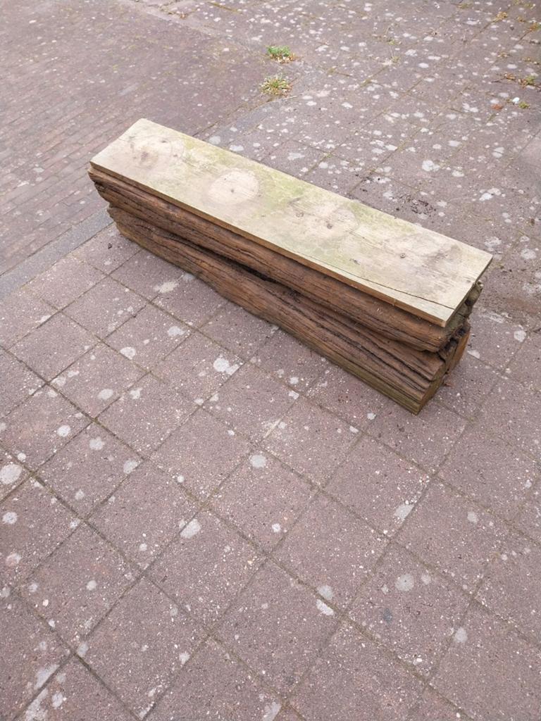 Gratis af te halen, 2 bielzen, Ophalen, Gebruikt, Hout