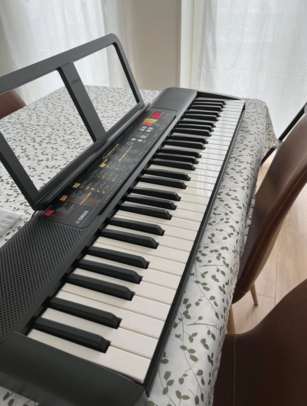 Yamaha PSR-F52 - Keyboard
