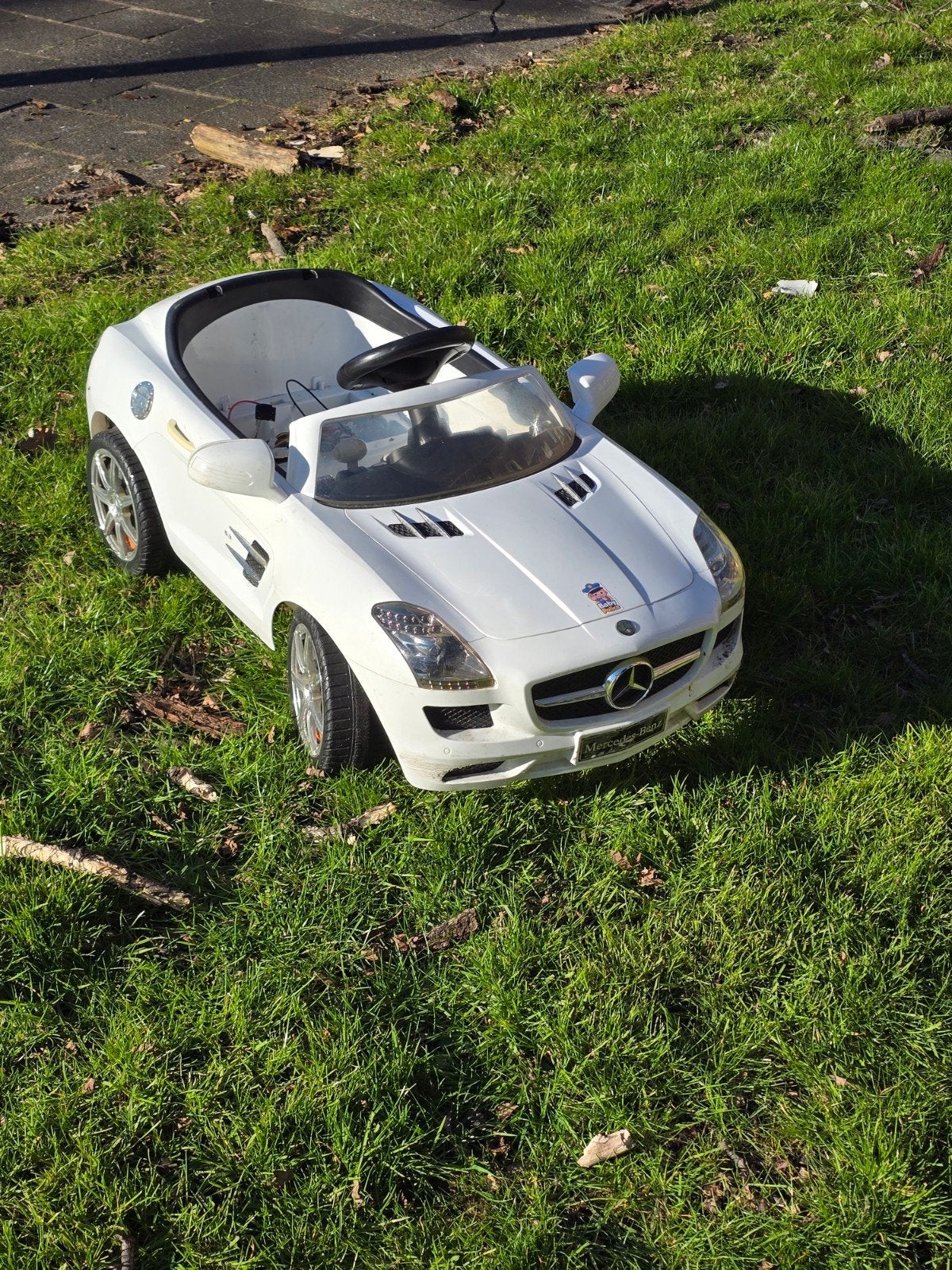 Mercedes-Benz SLS AMG elektrische kinderauto - project, Gebruikt