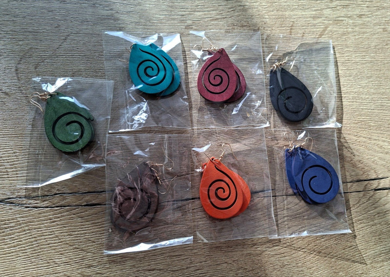 Nieuwe Houten Oorbellen - Diverse Kleuren, Sieraden, Tassen en Uiterlijk, Oorbellen, Overige materialen, Hangers, Blauw, Nieuw