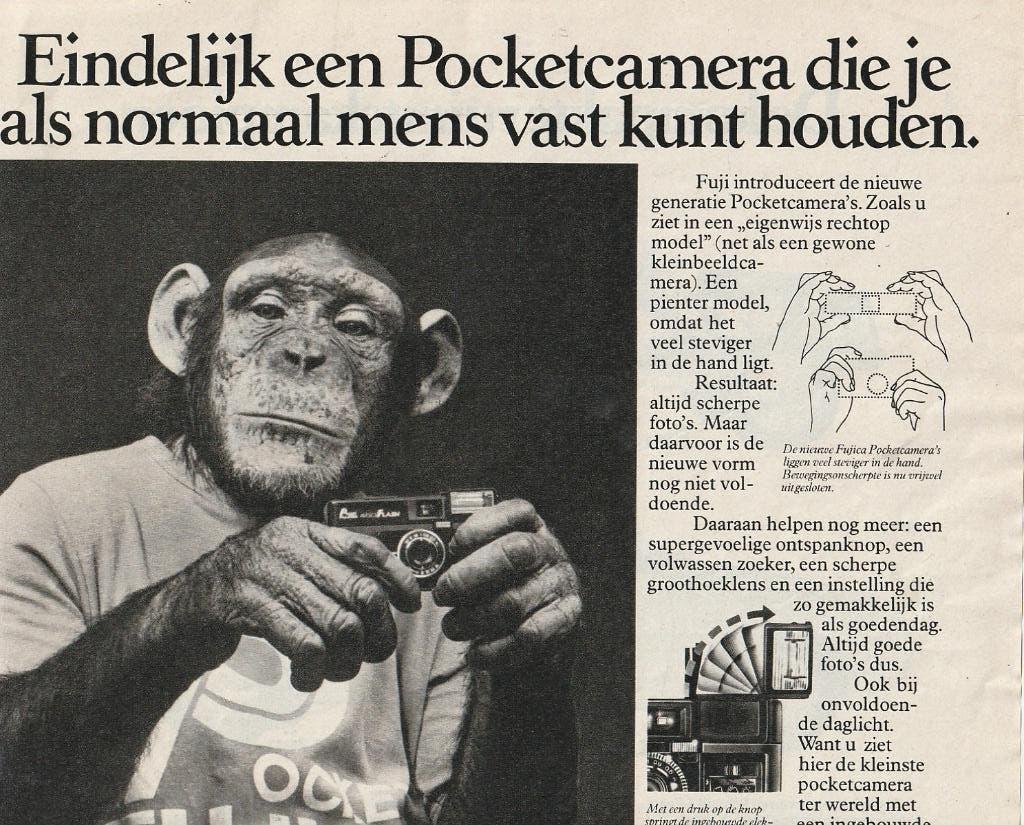 Retro reclame 1978 Fuji film & pocketcamera chimpansee, Verzenden, Overige typen