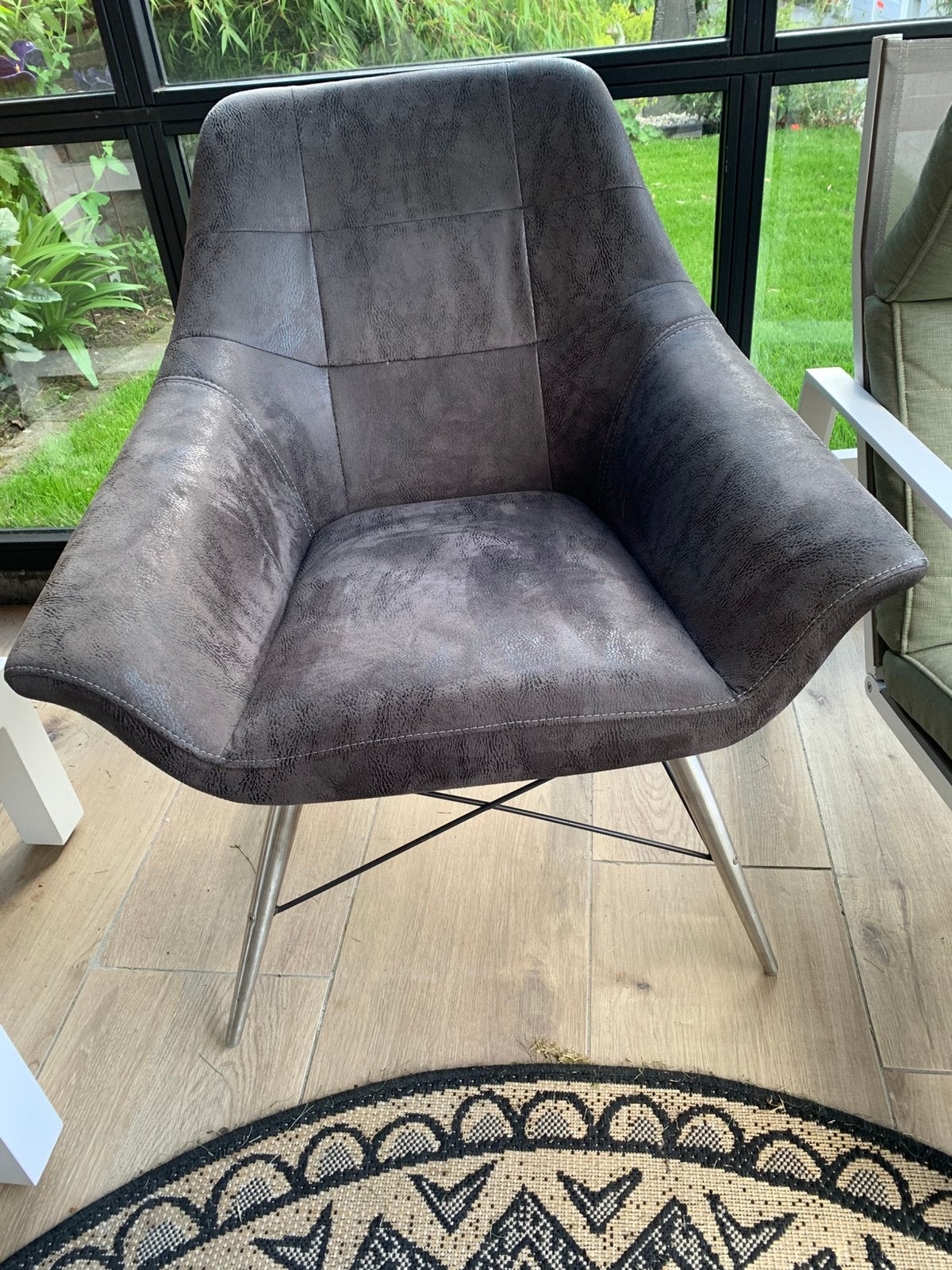 Loungestoel 1x, Ophalen, Zo goed als nieuw, Grijs, Eén