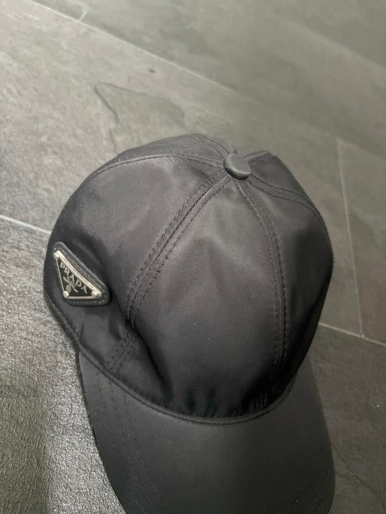 Prada pet zwart, Ophalen, Gedragen, One size fits all, Pet
