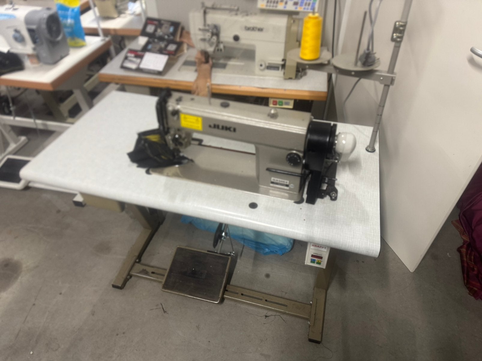 Industriele naaimachine juki dln-5410-4 naaldtransport 220v, Overige merken, Gebruikt, Juki, Ophalen of Verzenden
