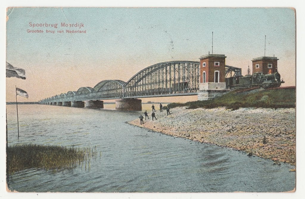 Spoorbrug Moerdijk.  Treinen.  1906., Verzamelen, Ansichtkaarten | Nederland, Verzenden, Voor 1920, Gelopen, Noord-Brabant