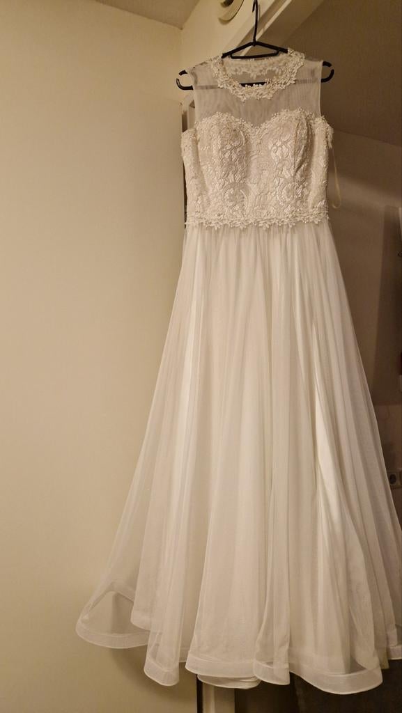 Elegante Trouwjurk met Kant en Tule, Trouwjurk, Wit, Ophalen of Verzenden, Onbekend