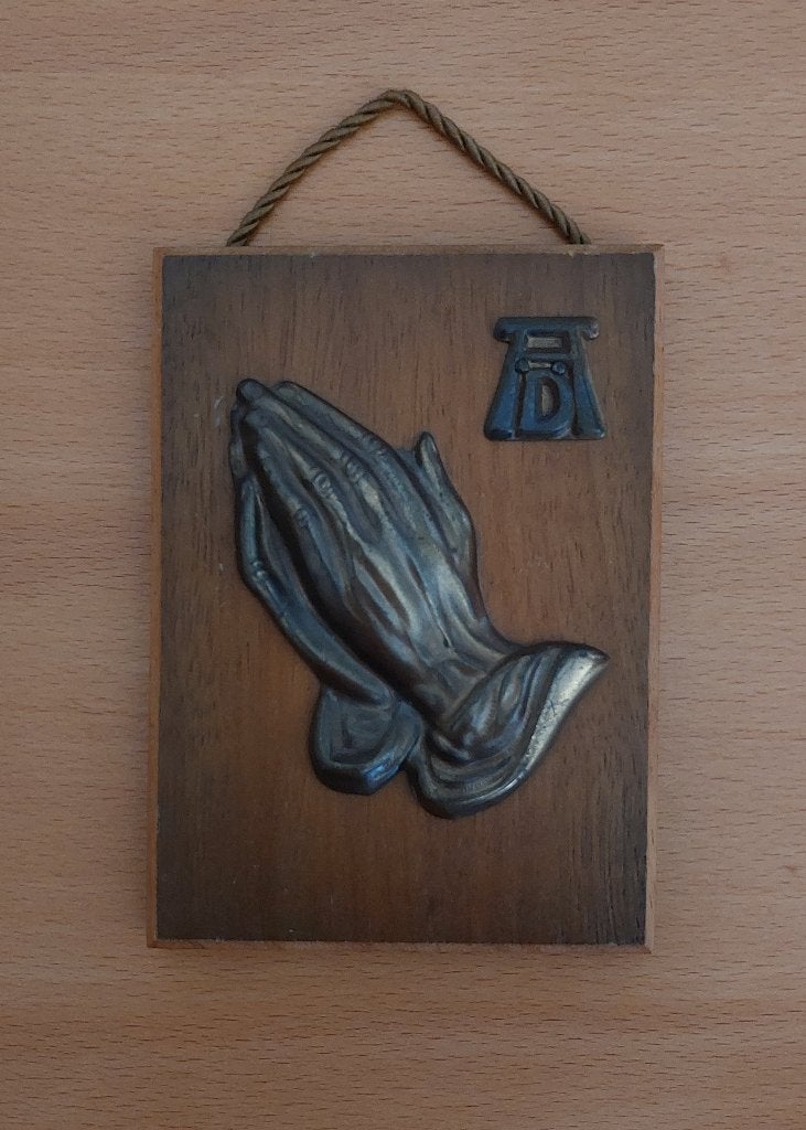 Vintage reliëf met biddende handen te koop, Ophalen of Verzenden, Gebruikt, Overige typen