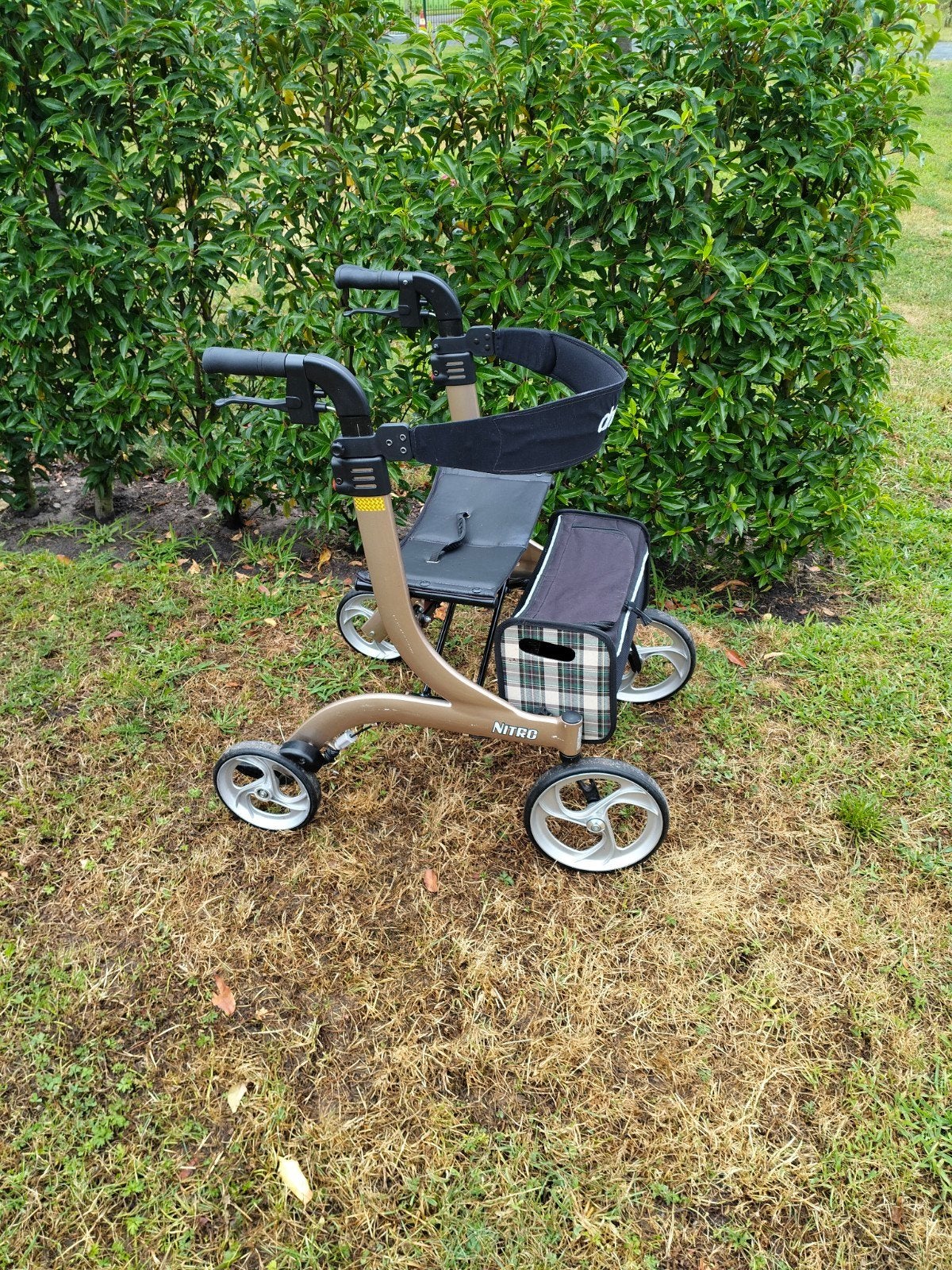 rollator Nitro Drive M, Diversen, Rollators, Ophalen