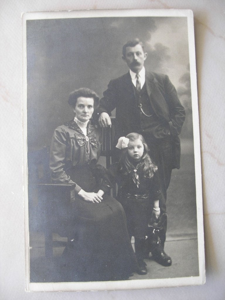 Foto Bernard Jacobs Daguerre man, vrouw en meisje, Verzamelen, Foto's en Prenten, Foto, Ophalen of Verzenden, Zo goed als nieuw