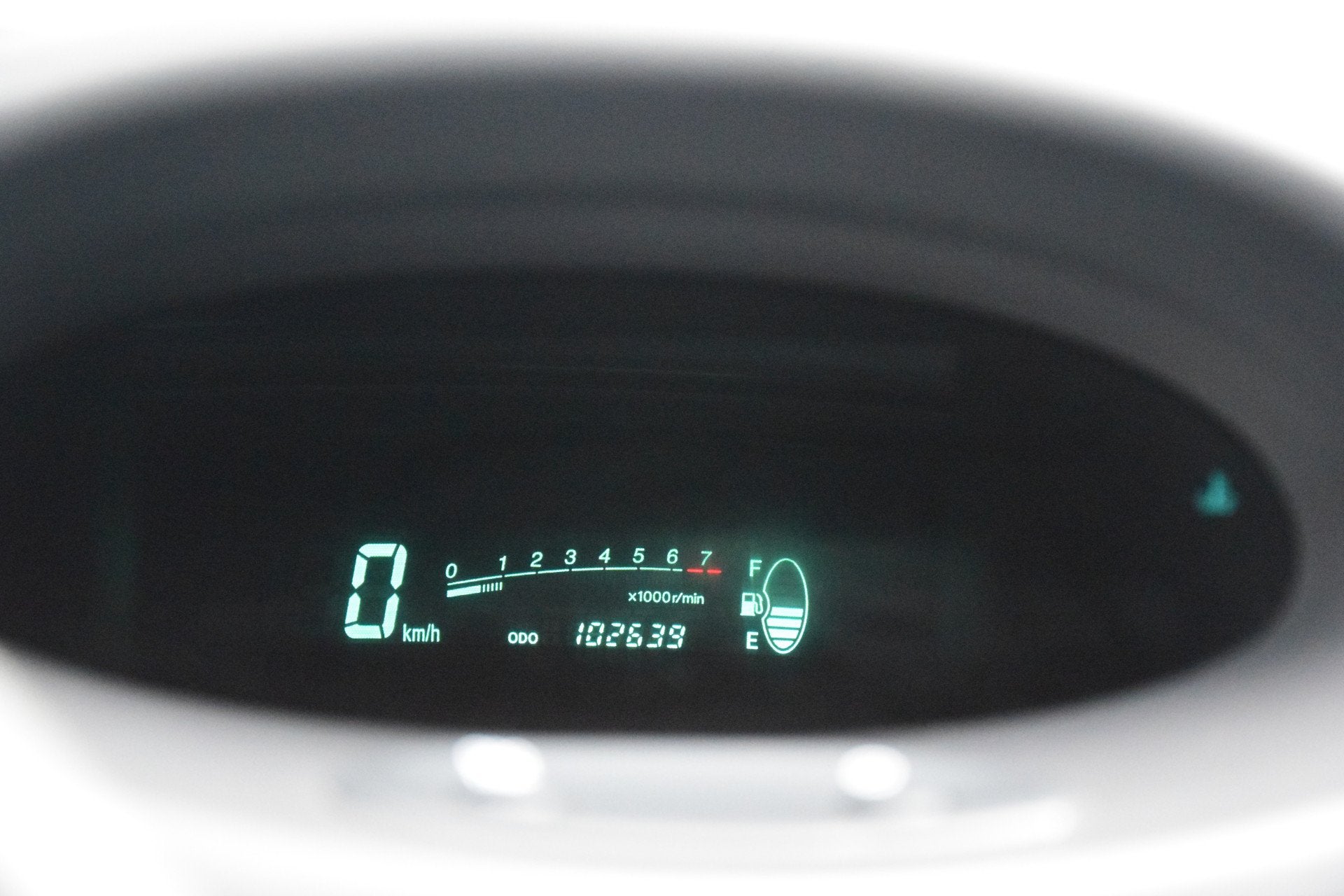 Toyota Yaris 1.3-16V VVT-i Sol Automaat Airco 102dkm!, Auto's, 1299 cc, Metallic lak, Origineel Nederlands, Bedrijf
