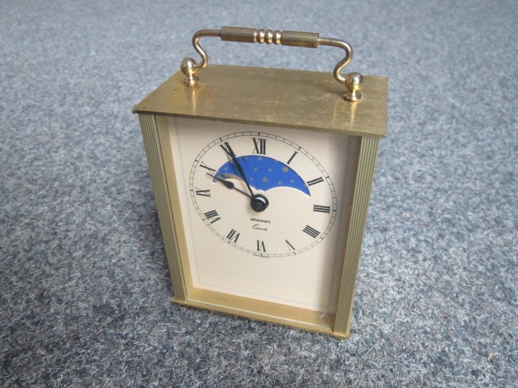 STAIGER TAFELKLOK QUARTZ, Ophalen