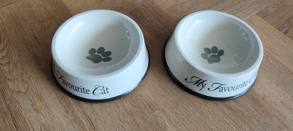 Katten bakjes en mat verschillende, Ophalen, Zo goed als nieuw, Open