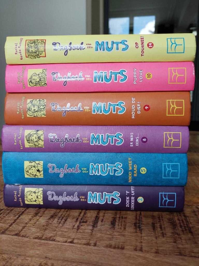 Boekenpakket Dagboek van een MUTS, Boeken, Ophalen of Verzenden, Gelezen, Rachel Renée Russell, Fictie