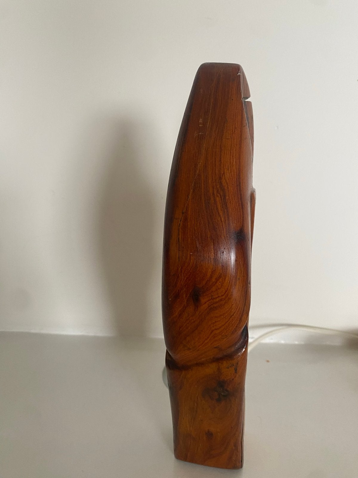 thuyahouten Sculptuur - Abstracte Vorm - 26 cm Hoog, Antiek en Kunst, Ophalen of Verzenden, Handgemaakt, 20 - 50 cm, Beeld