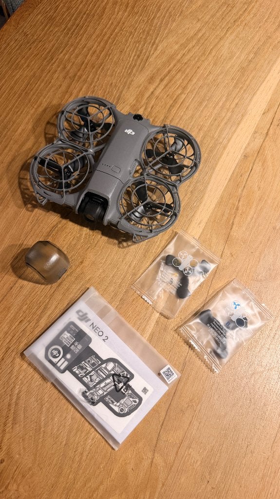 DJI Neo 2 drone incl. accu en accessoires, Audio, Tv en Foto, Gebruikt, Cameradrone, 100 tot 1000 meter, DJI