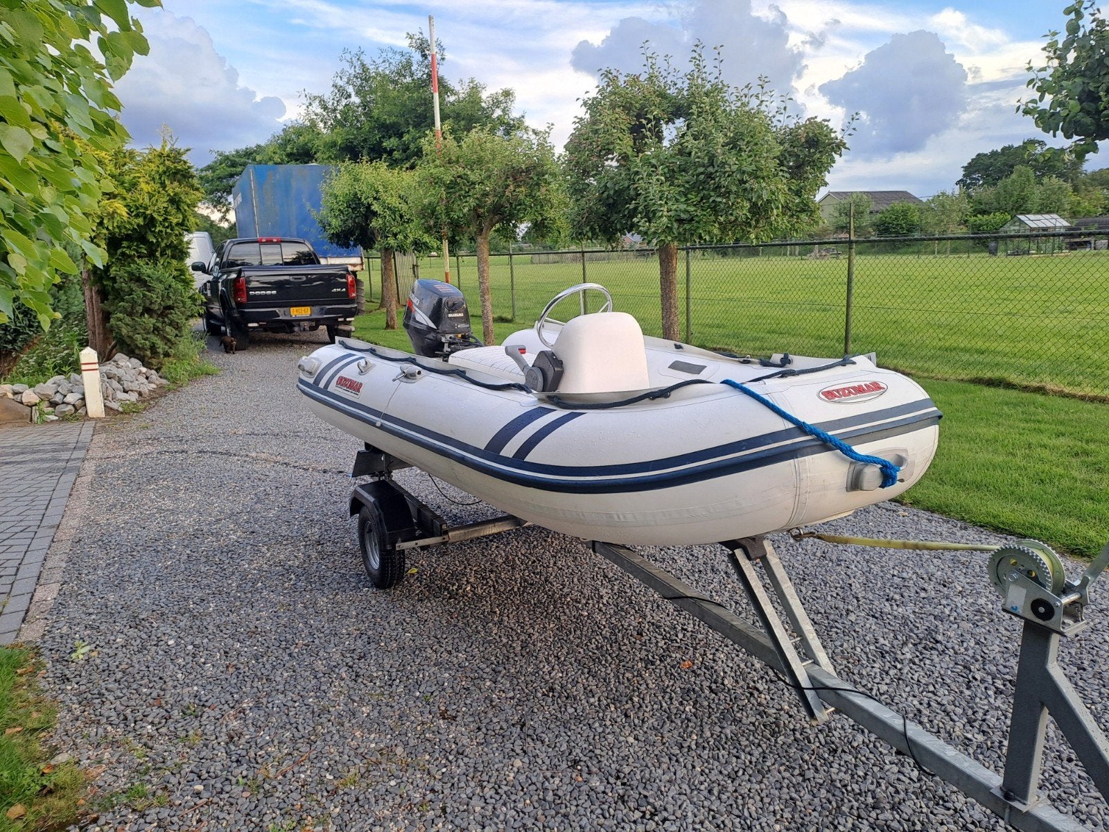 Suzumar RIB rubberboot 3m met Suzuki 9.9pk buitenboordmotor, Watersport en Boten, Ophalen of Verzenden, Buitenboordmotor, Inclusief trailer