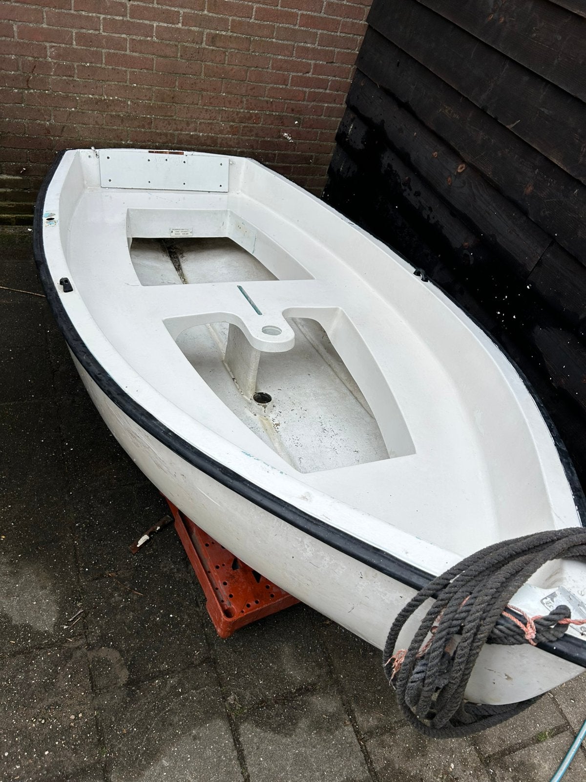 Wit zeil/motorbootje, Watersport en Boten, Zeilen en Zeiltoebehoren, Zo goed als nieuw, Minder dan 15 m², Ophalen of Verzenden