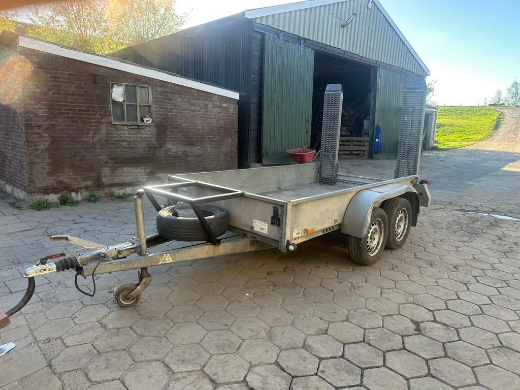Humbaur machinetransporter aanhanger 2500kg, Auto diversen, Aanhangers en Bagagewagens, Ophalen
