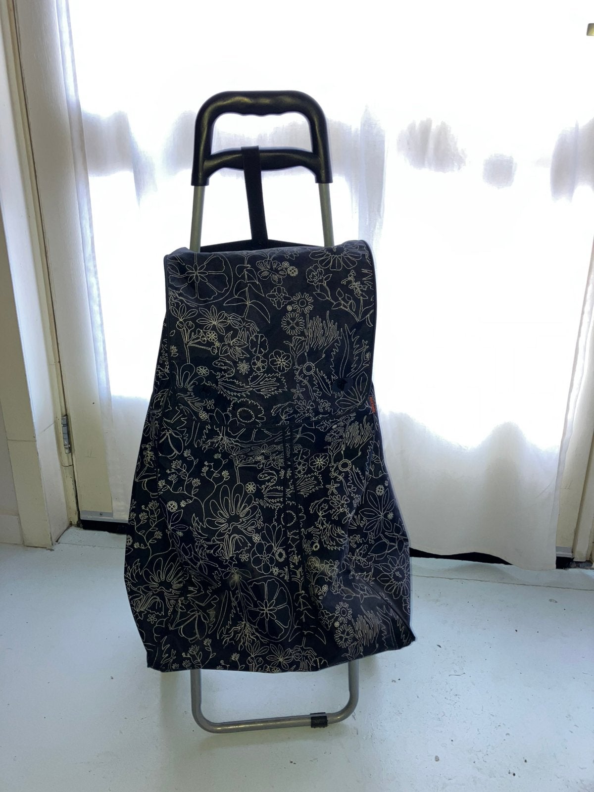 Veel gebruikt ikea boodschappenkarretje, 30 cm of meer, Gebruikt, Zwart, 75 cm of meer