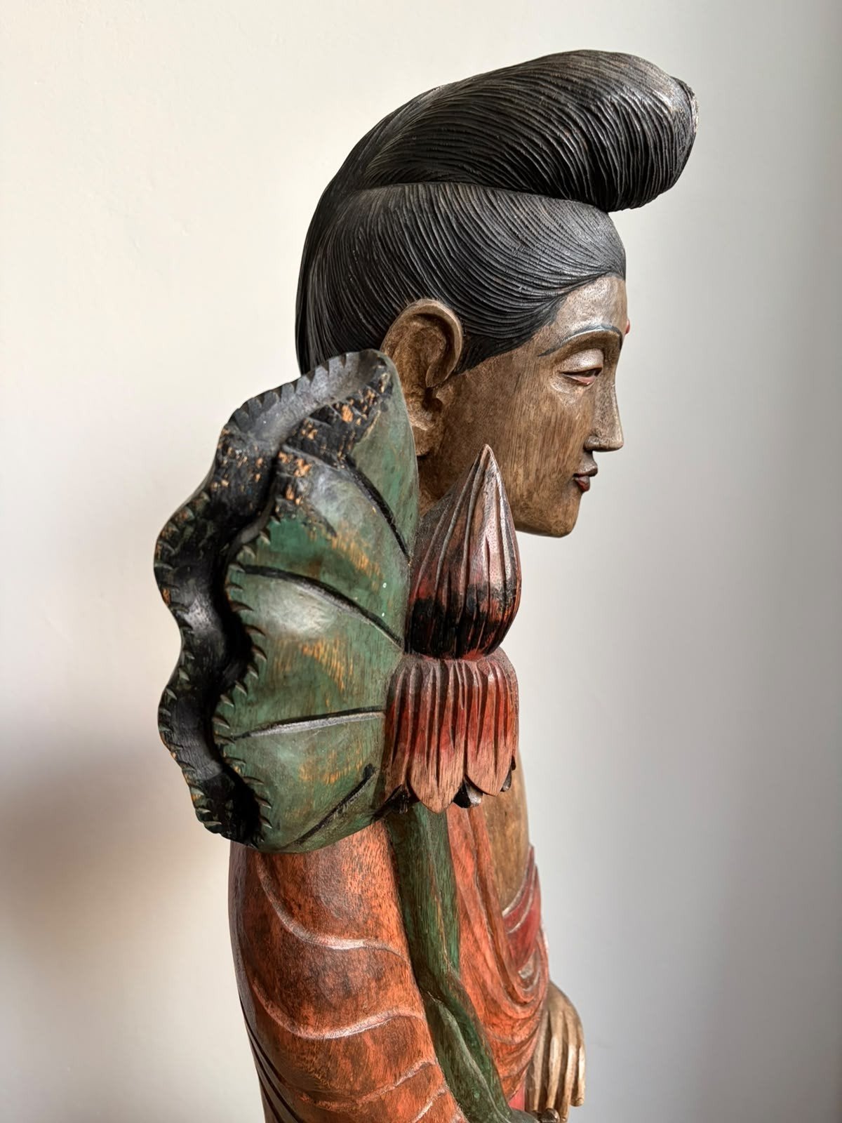Groot houten Boeddha / Bodhisattva beeld – 90 cm, Huis en Inrichting, Ophalen, Gebruikt, 90 cm, Hout