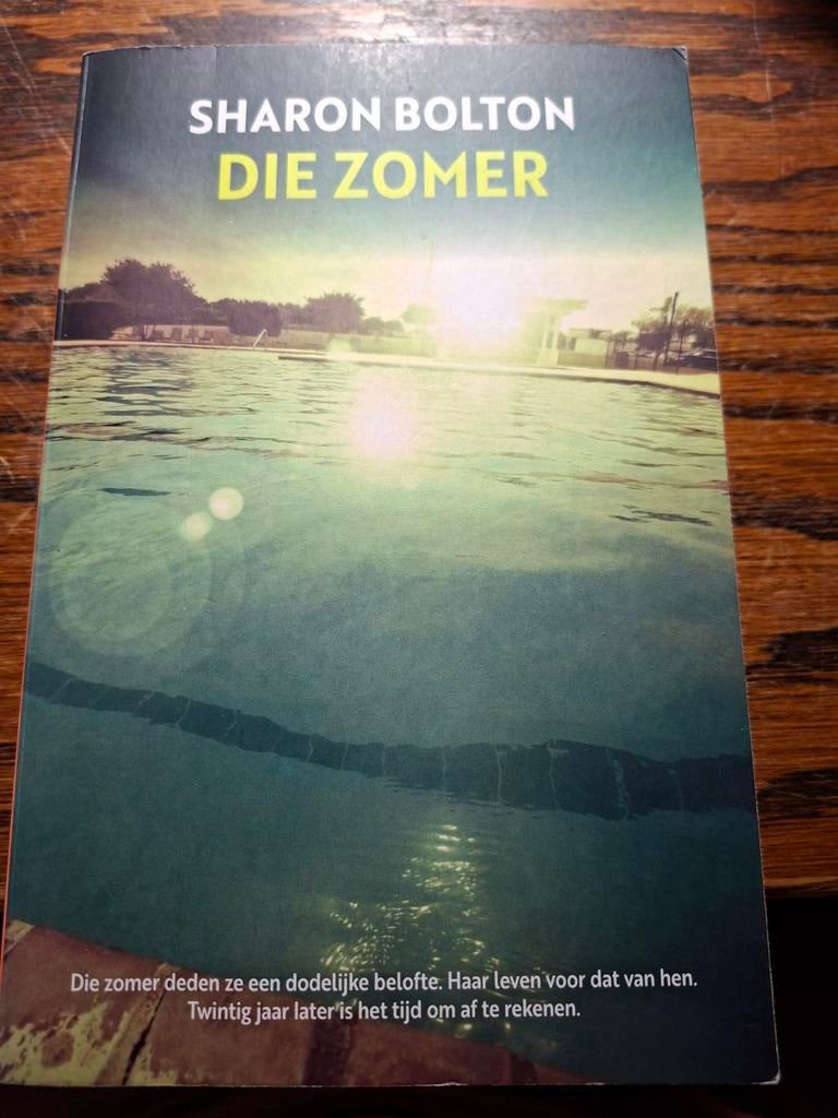 SHARON BOLTON-DIE ZOMER, Boeken, Ophalen of Verzenden, Zo goed als nieuw