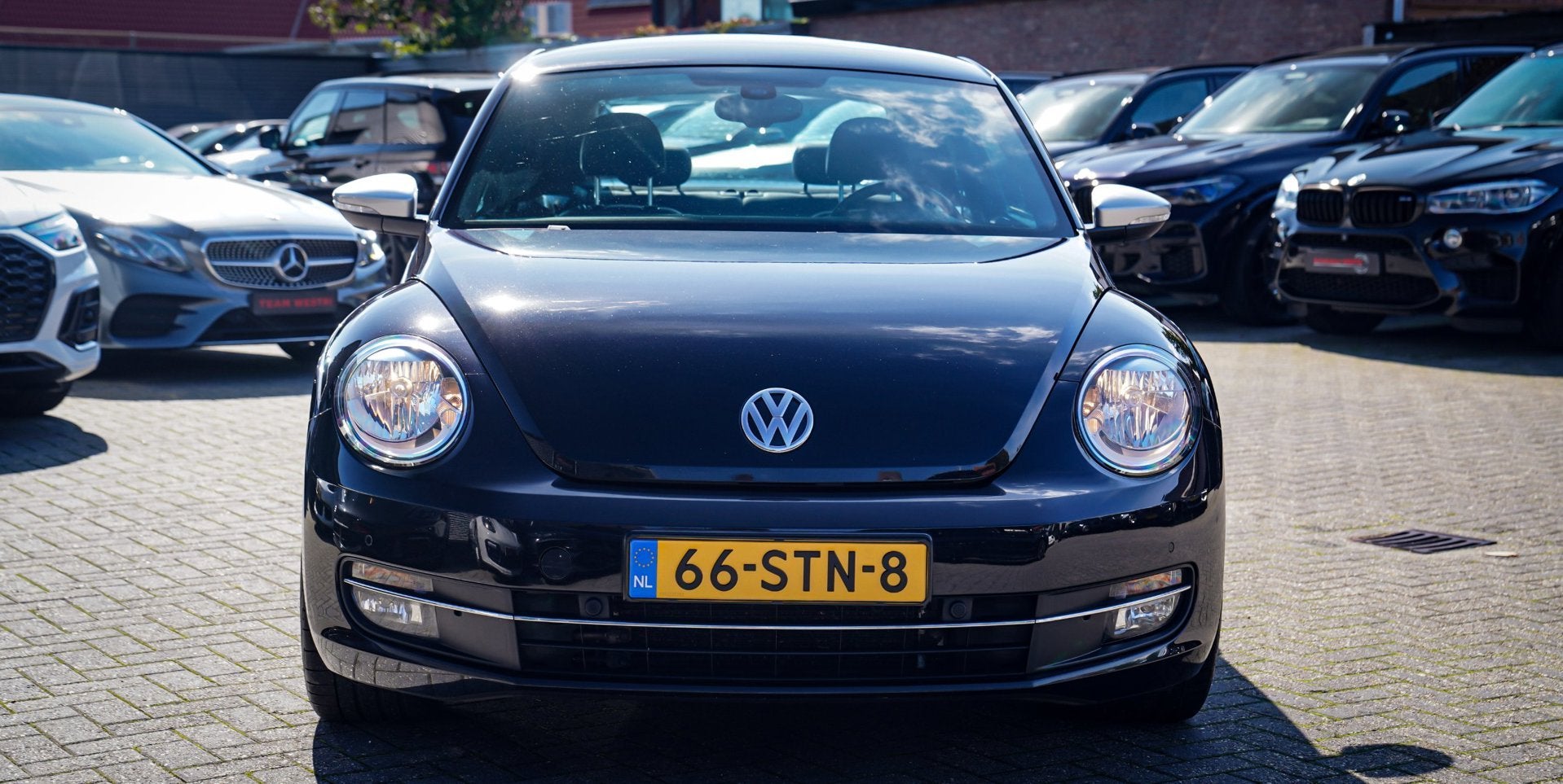 Volkswagen Beetle 2.0 TSI Sport | DSG | 200 PK | Panorama |, 4 cilinders, 1984 cc, 4 stoelen, Zwart