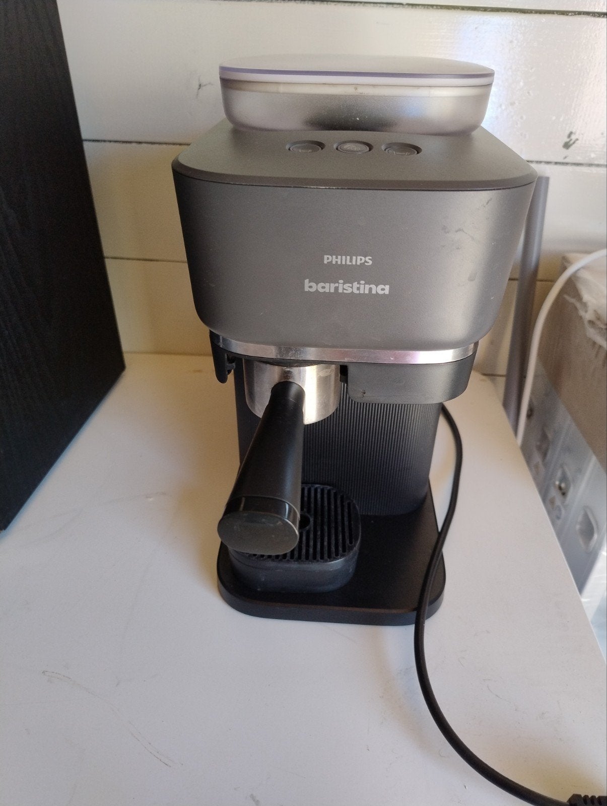 Philips Baristina bonnen koffiezetapparaat. klein defect., Afneembaar waterreservoir, Gebruikt, Koffiemachine, Koffiebonen