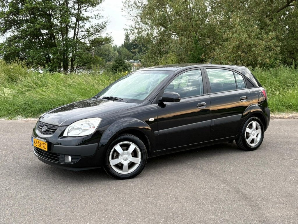 Kia Rio 1.6 CVVT X-ecutive Trekhaak Airco Climate Elektr Ram, Auto's, Voorwielaandrijving, 15 km/l, Gebruikt, 4 cilinders