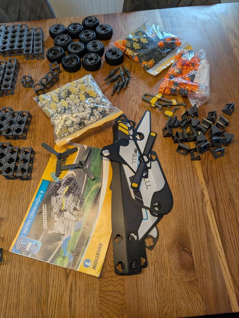 Grote hoeveelheid twickto, Kinderen en Baby's, Speelgoed | Bouwstenen, Gebruikt, K'nex, Ophalen of Verzenden