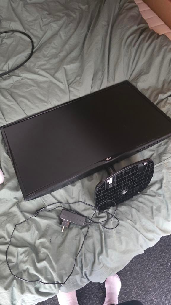 25 euro! LG Desktop beelscherm, Computers en Software, Monitoren, Ophalen, Zo goed als nieuw, Lg