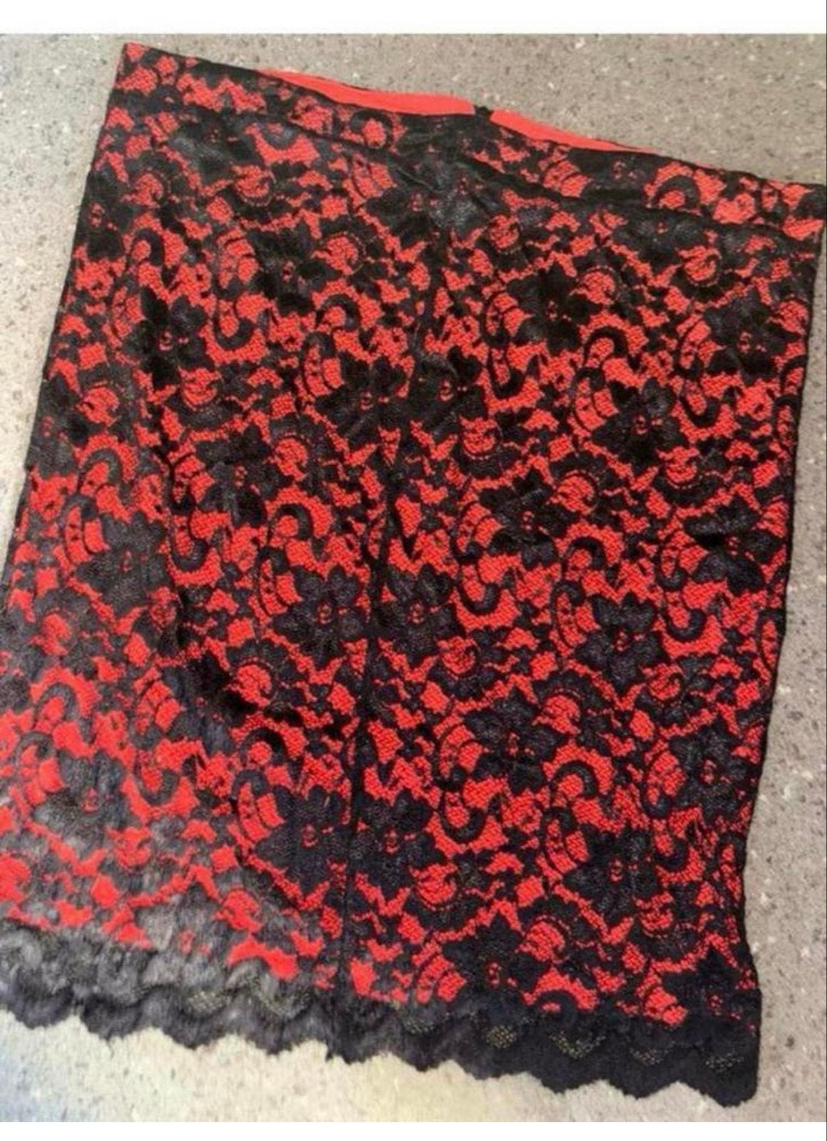 Zigga Kanten Rok Maat 46 - Rood met Zwart Kant, Maat 46/48 (XL) of groter, Ophalen of Verzenden, Zo goed als nieuw, Knielengte