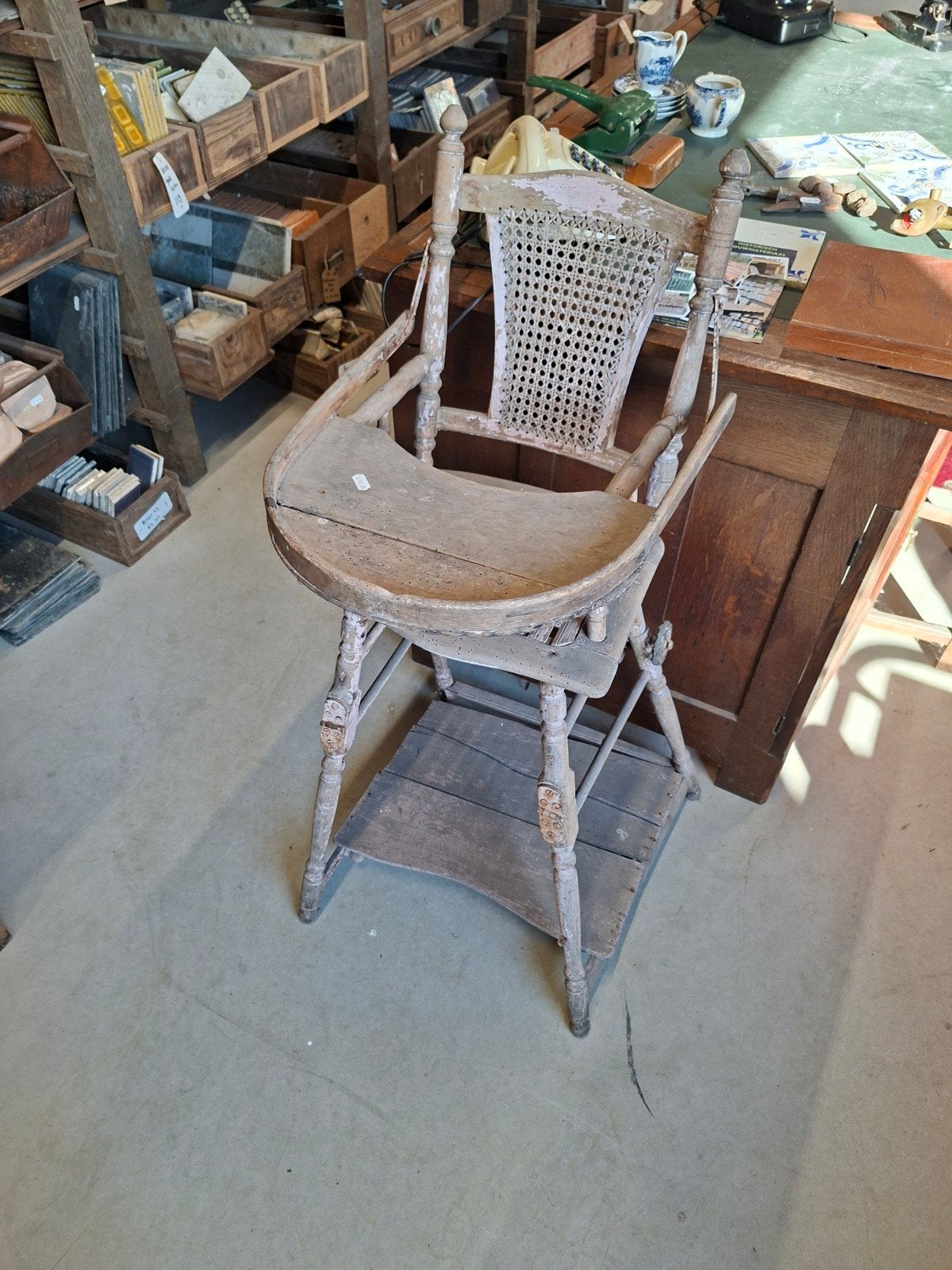 Antieke Kinderstoel - Decoratief Sierstuk / Blikvanger, Ophalen