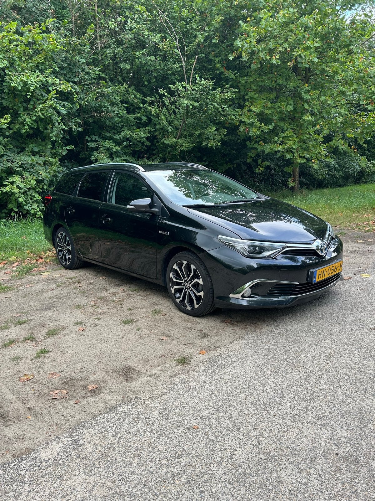 Toyota Auris TS 1.8 Hybrid Business | Automaat Apple CarPlay, Auto's, 28 km/l, Zwart, Te koop, Volledig hybride