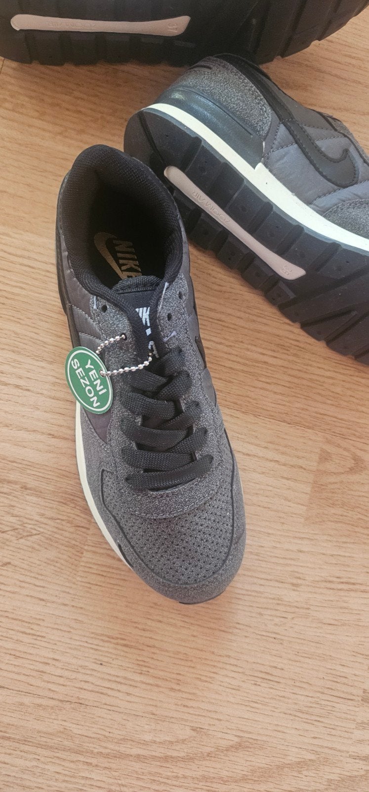schoenen, Sport en Fitness, Loopsport en Atletiek, Ophalen of Verzenden, Hardloopschoenen, Overige merken