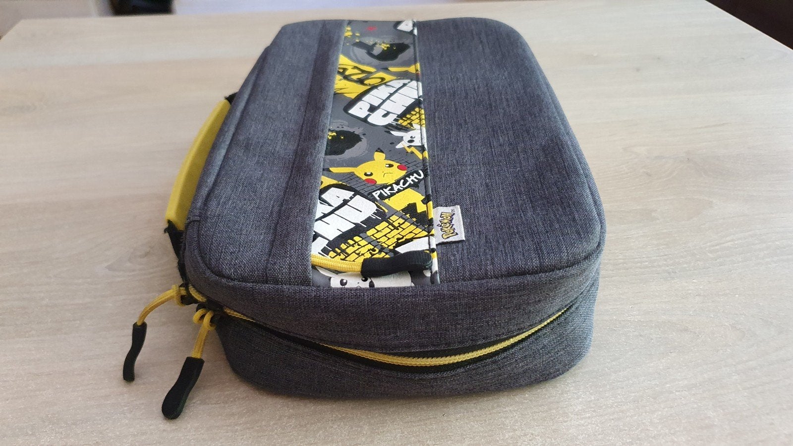 Nintendo Switch opbergtas/hoes van Pokémon., Ophalen of Verzenden, Zo goed als nieuw, Hoesje, Tasje of Behuizing