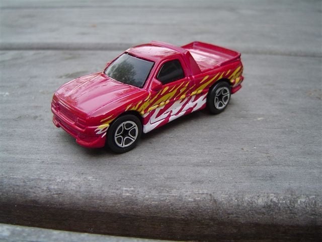 Matchbox Pick-up THE BUSTER Rood, Ophalen of Verzenden, Zo goed als nieuw, Auto