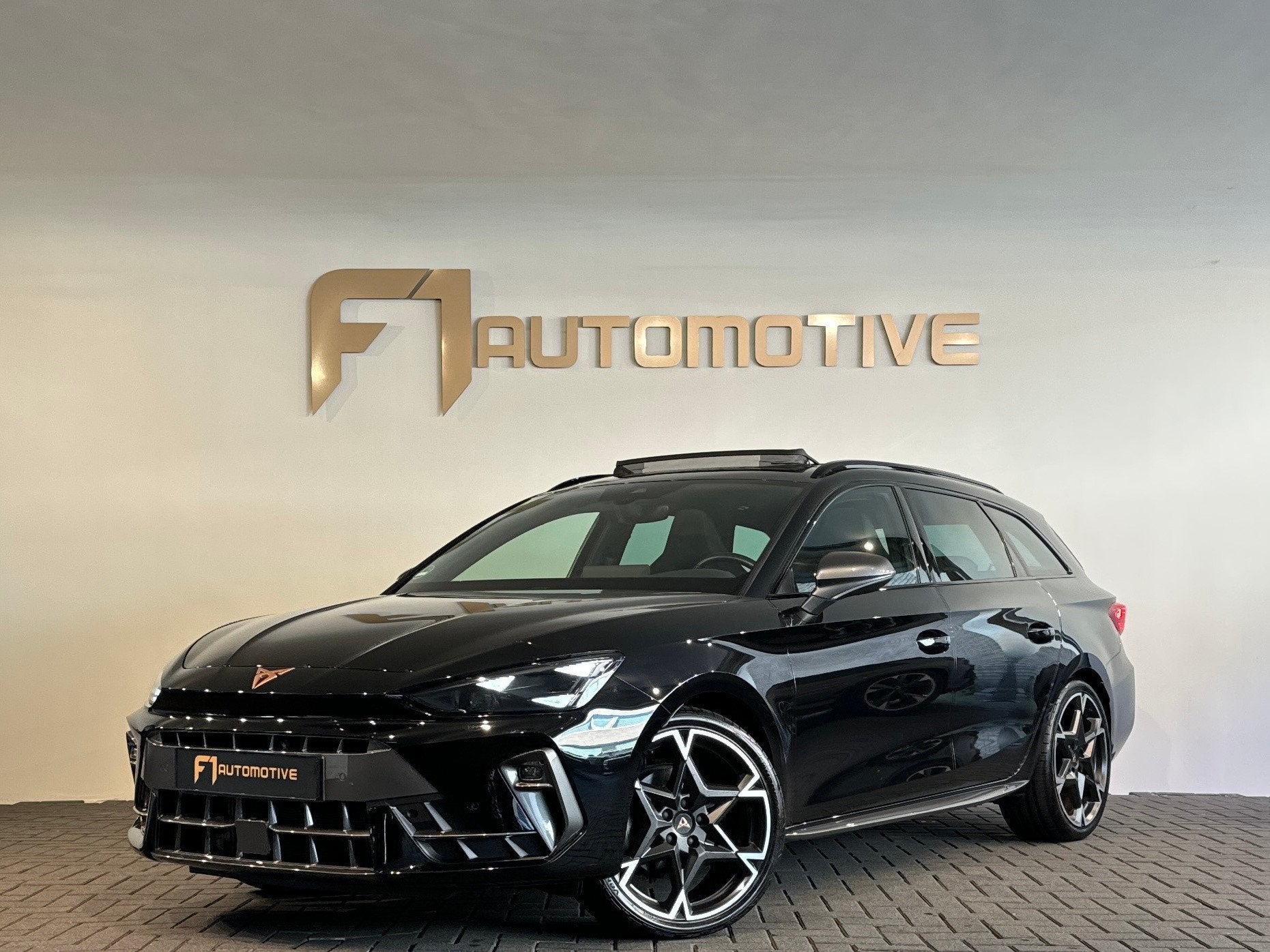 Cupra Leon Sportstourer 1.5 TSI e-Hybrid Business Pano|Sennh, Auto's, Dealer onderhouden, 77 km/l, Euro 6, 4 cilinders