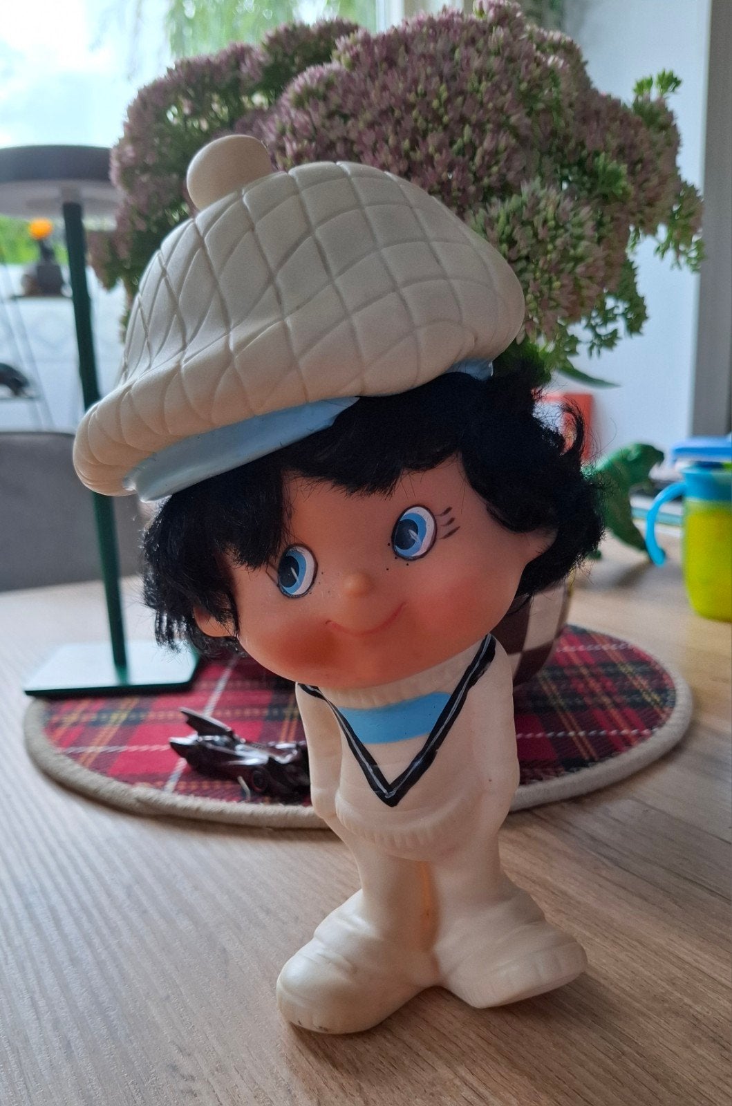 Vintage rubberen popje, jongetje met pet, Ophalen of Verzenden, Gebruikt