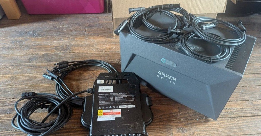 Anker SOLIX Solarbank E1600 + micro-omvormer MI80, Doe-het-zelf en Verbouw, Elektra en Kabels, Ophalen of Verzenden, Zo goed als nieuw