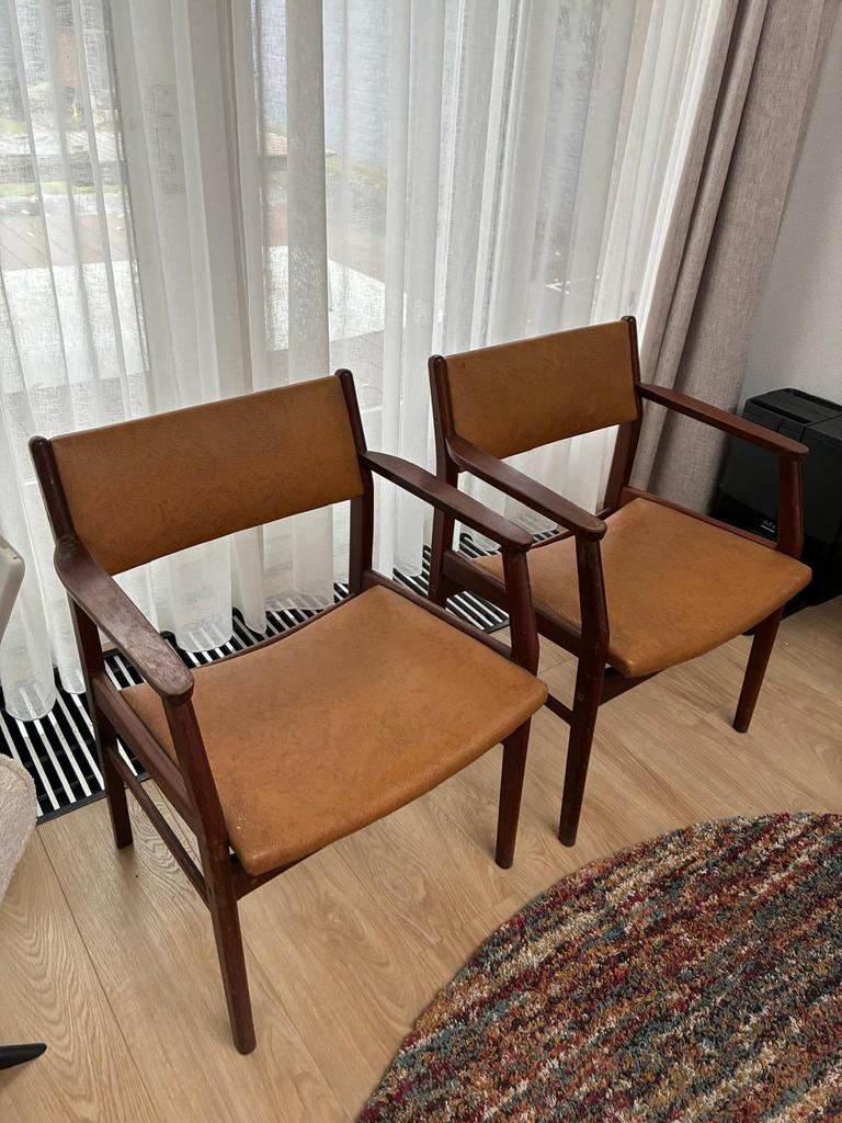 2 Hulmefa stoelen, Ophalen