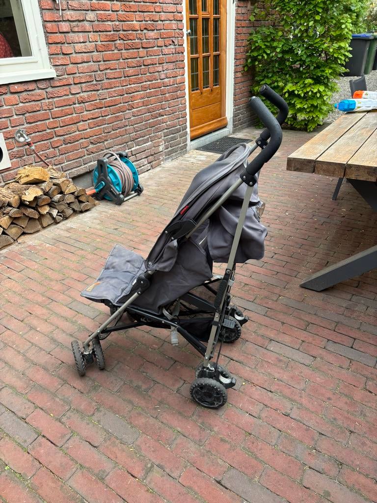 Compacte  buggy - Ideaal voor onderweg!, Kinderen en Baby's, Buggy's, Ophalen, Gebruikt, Overige merken, Verstelbare rugleuning