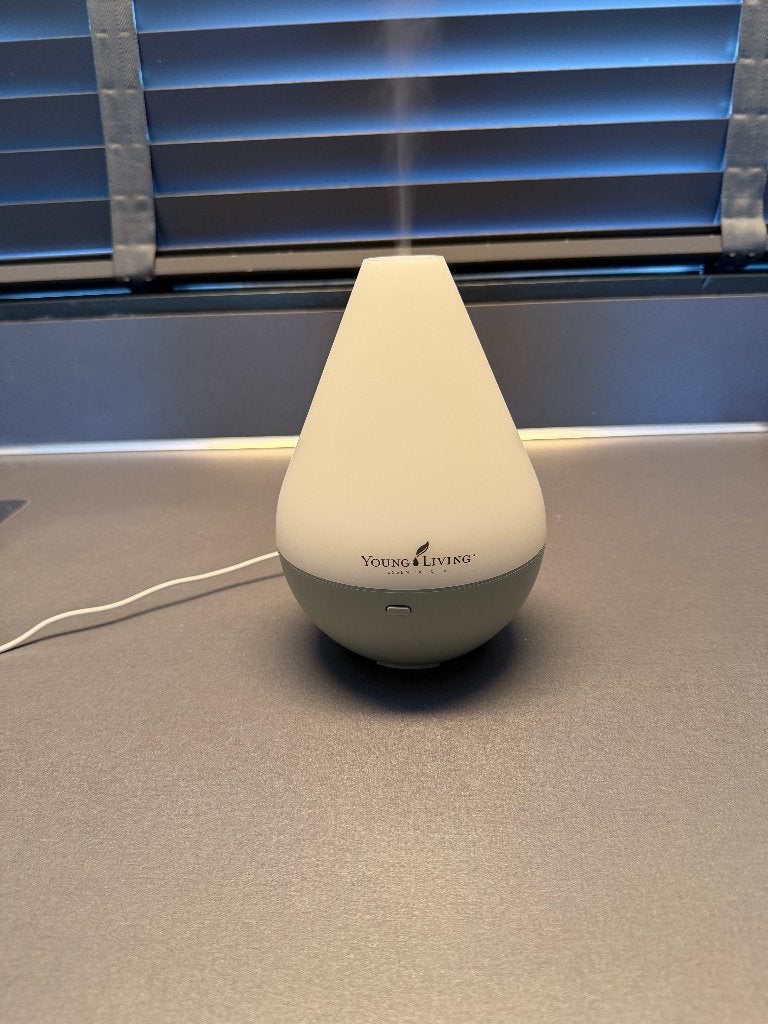 Young Living Dewdrop Diffuser (Aroma & Luchtbevochtiger), Ophalen of Verzenden, Gebruikt, Aroma