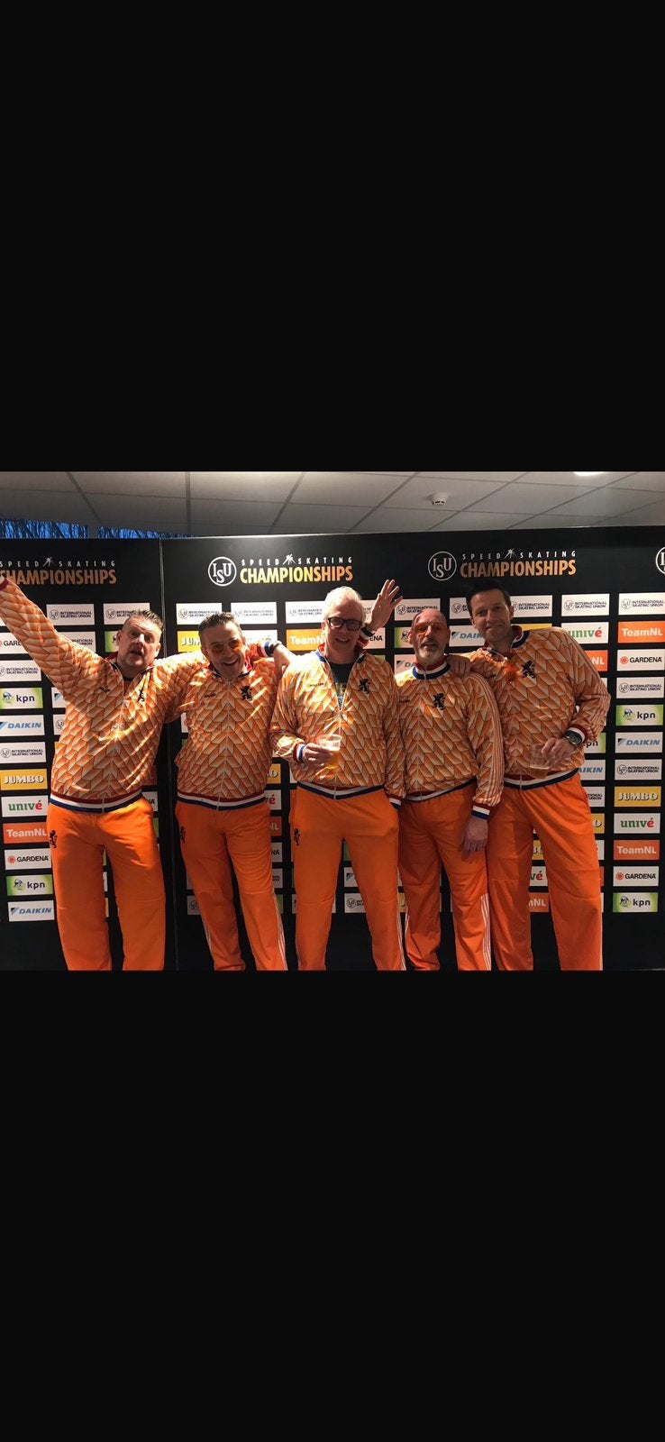 gezocht 2 kaarten voor ISU EK Sprint & Allround 9 januari, Twee personen