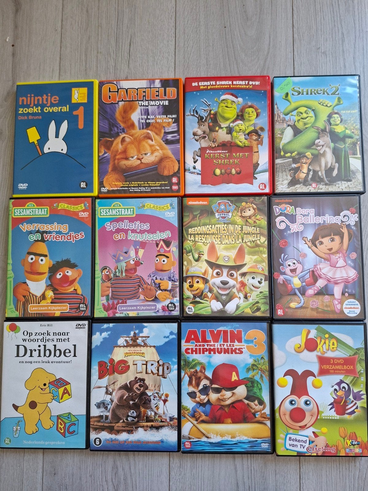 35 kinder dvds, Alle leeftijden, Ophalen of Verzenden, Zo goed als nieuw